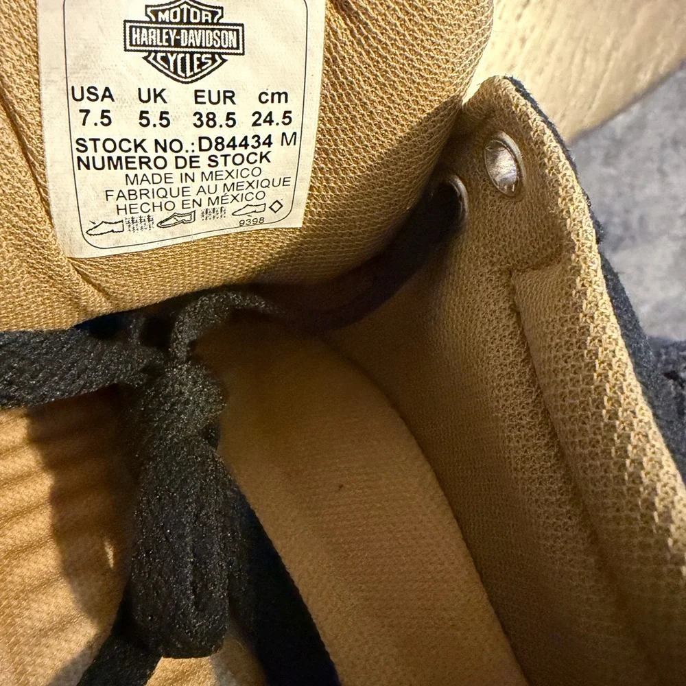 Harley-Davidson Tan and Black Sneakers - Picture 3 of 6